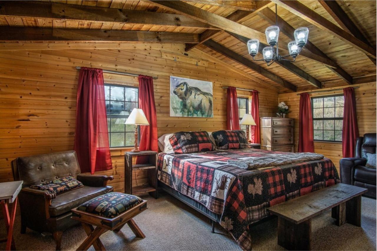 Coyote Lodge At Deerwoode Reserve Brevard Exterior photo