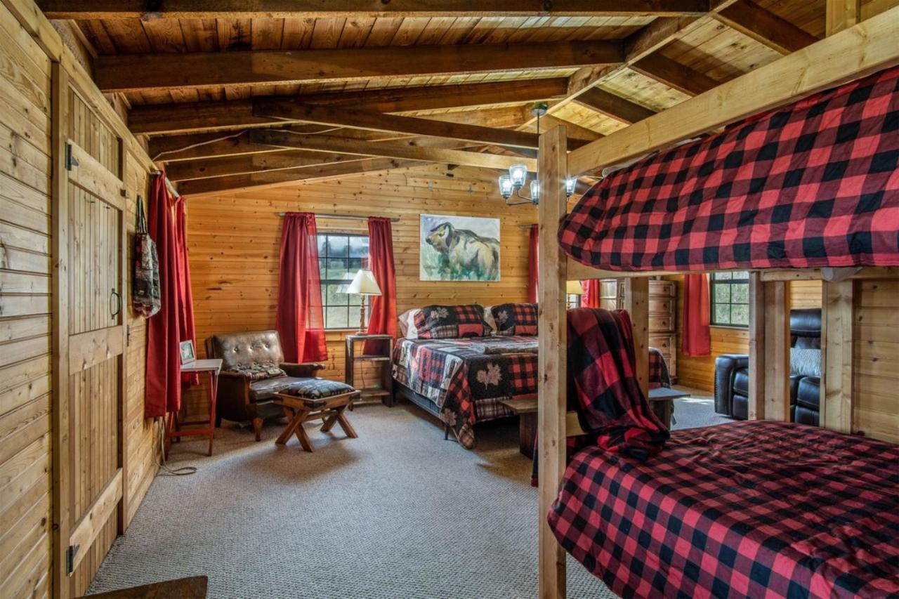 Coyote Lodge At Deerwoode Reserve Brevard Exterior photo